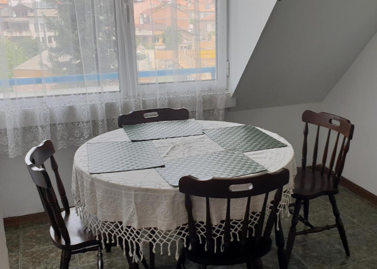 Апартамент За Нощувки Goţe Delcev Exterior foto